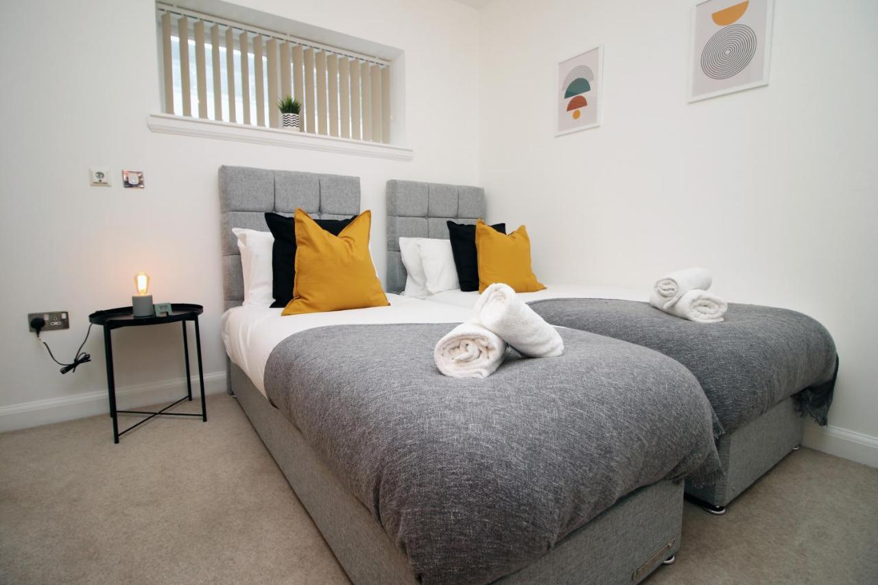 No 2 Under The Clock By Ssw - 2Br, Right In The City Centre, Sleeps 6 Cardiff Exterior foto