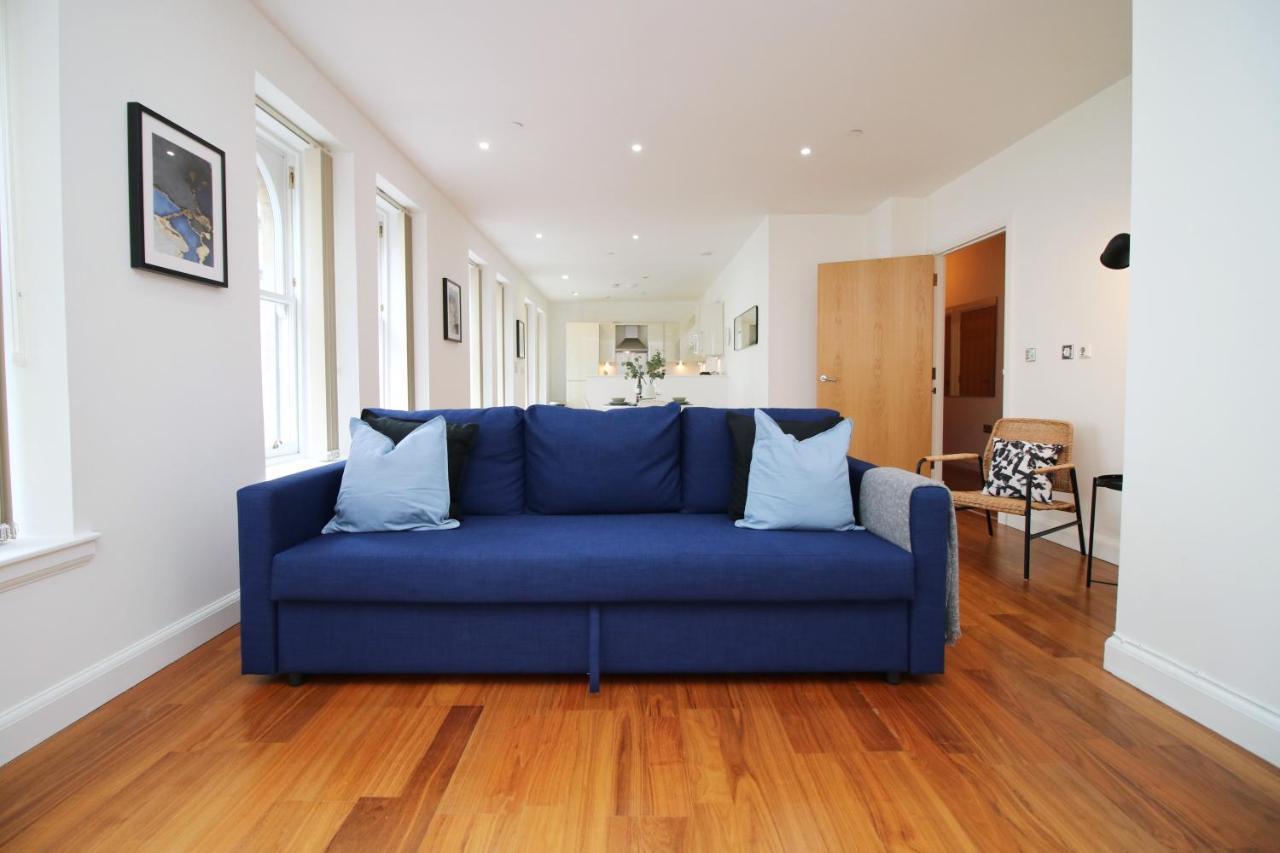 No 2 Under The Clock By Ssw - 2Br, Right In The City Centre, Sleeps 6 Cardiff Exterior foto
